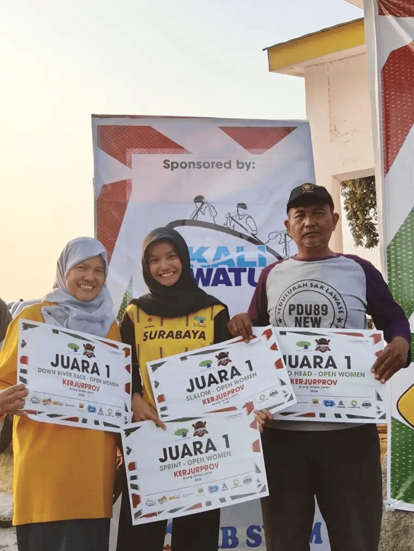 Persiapan Hanya Seminggu, Aliyyah Nuhaa Taklukkan Sungai Jombang dan Sabet Podium Utama