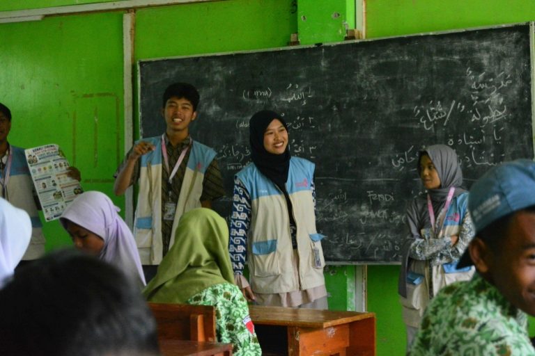 Perkuat Ekonomi Desa Melalui Hilirisasi Pertanian, BEM Vokasi UNAIR Sukses Gelar “Sambang Desa” di Andonosari